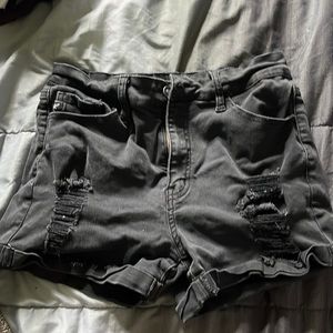 KanCan Size 11 black denim shorts